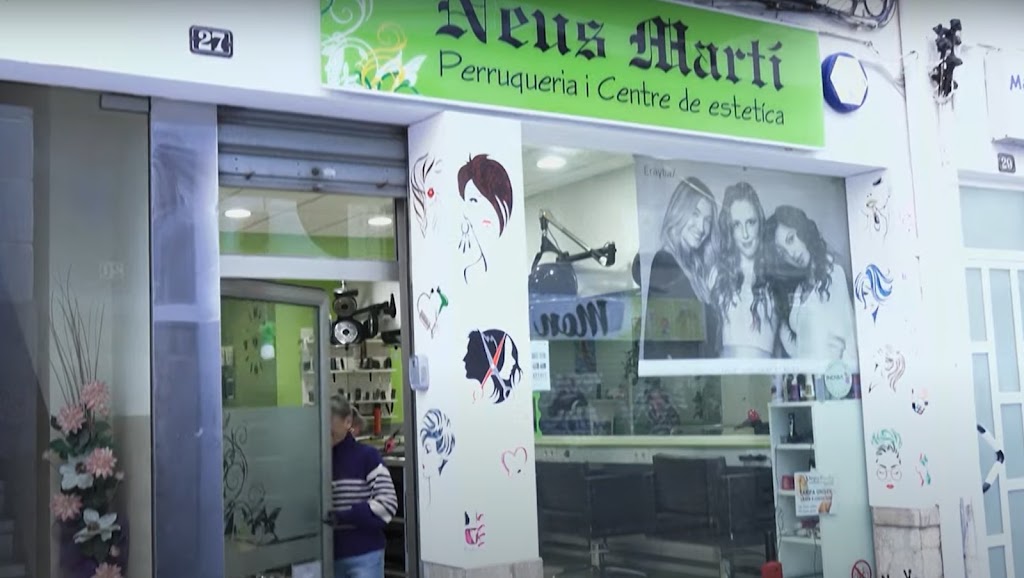 Perruqueria Neus Marti — Exterior