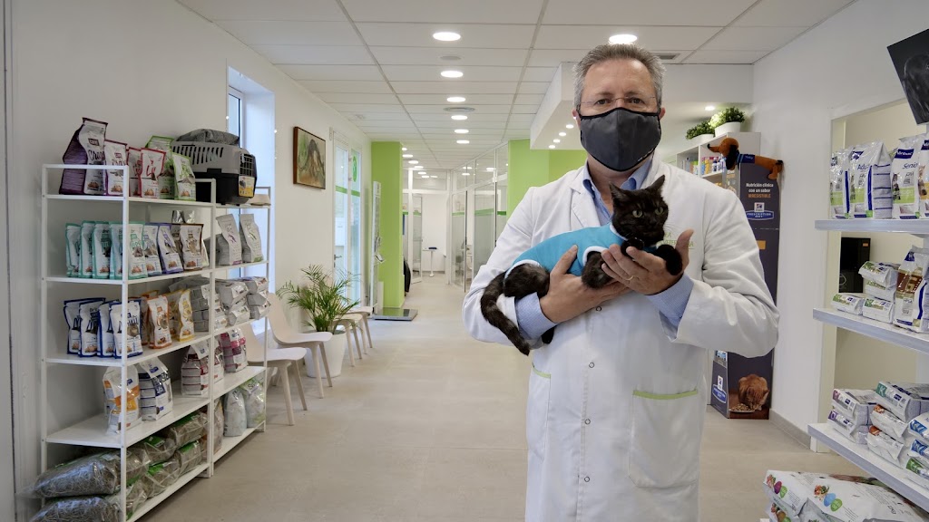 Clinica Veterinaria Capdevila SLP — Del propietario