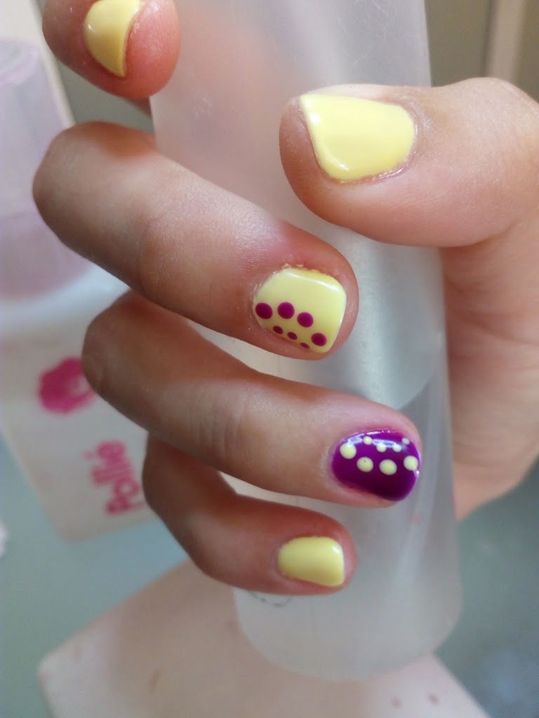 Laura, Centre d'Estetica — Manicura
