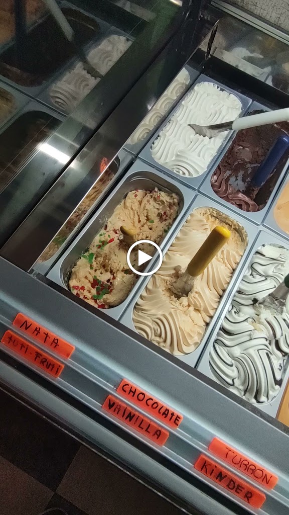 Heladeria Cafeteria Oscar's — Videos