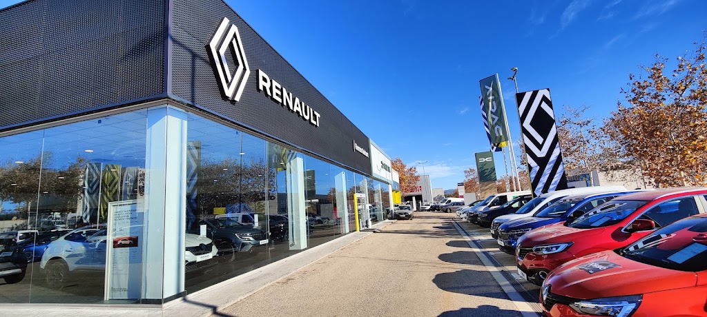 Renault - Vilanova i la Geltru - Remm Guitart — Hatchback