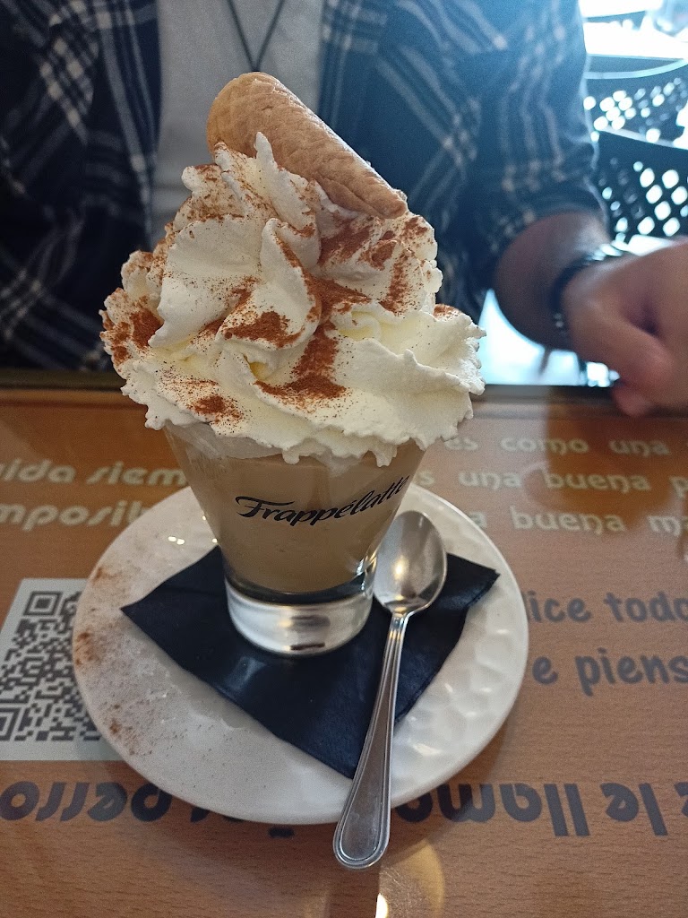 Cafeteria Heladeria Fran — Helado