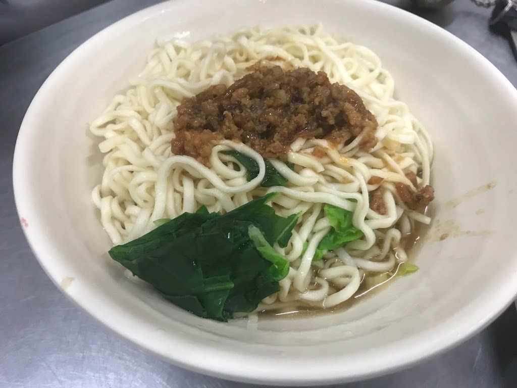 圓環牛肉湯 的照片