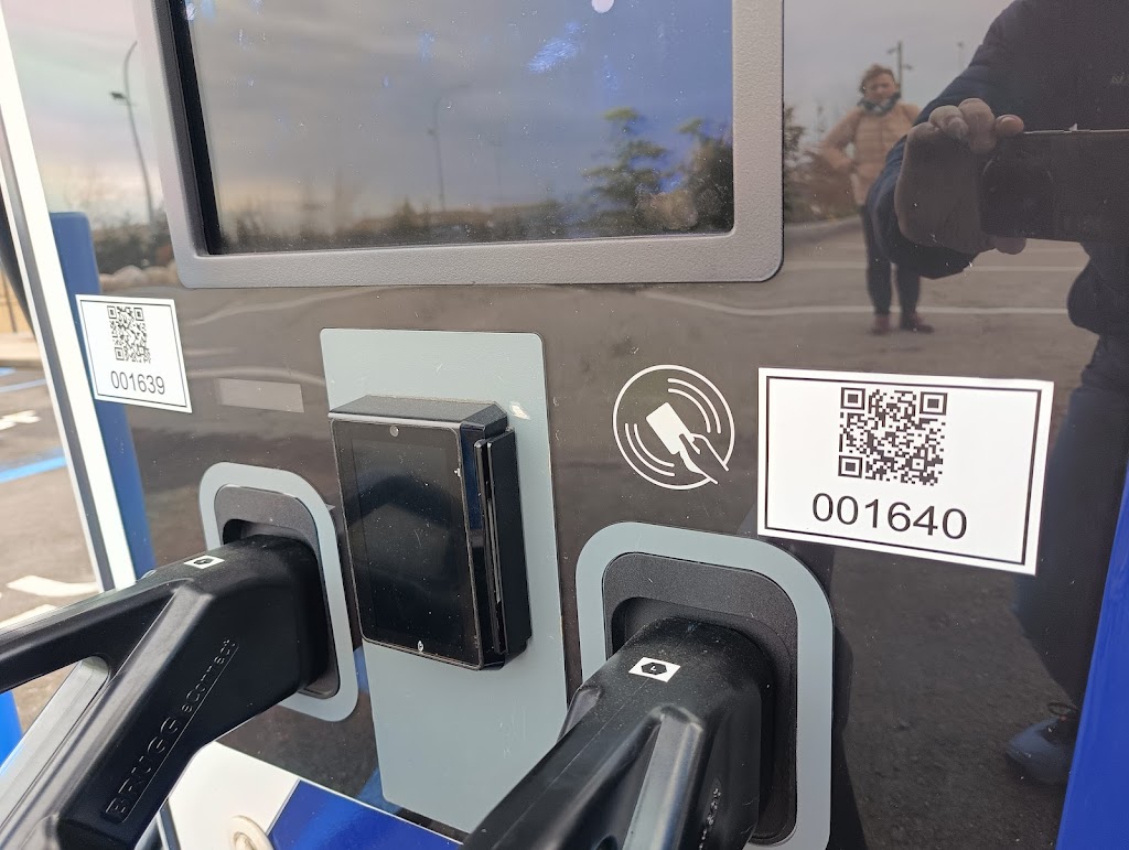 Zunder Charging Station