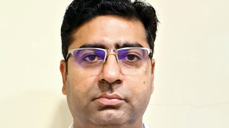 Dr. Dr Neeraj Mahajan Mmm Medical Centre