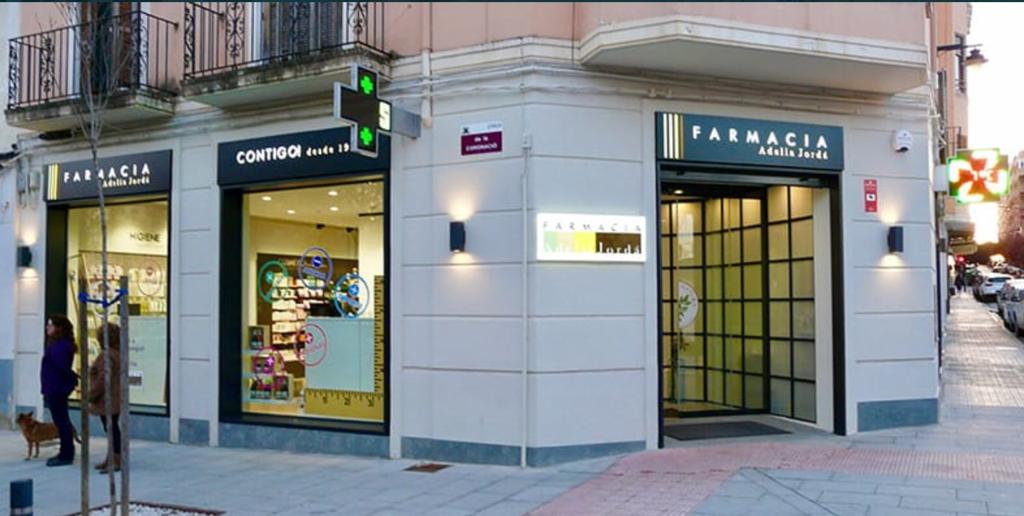 Farmacia Adelia Jorda Requena. Farmacia Deportiva online