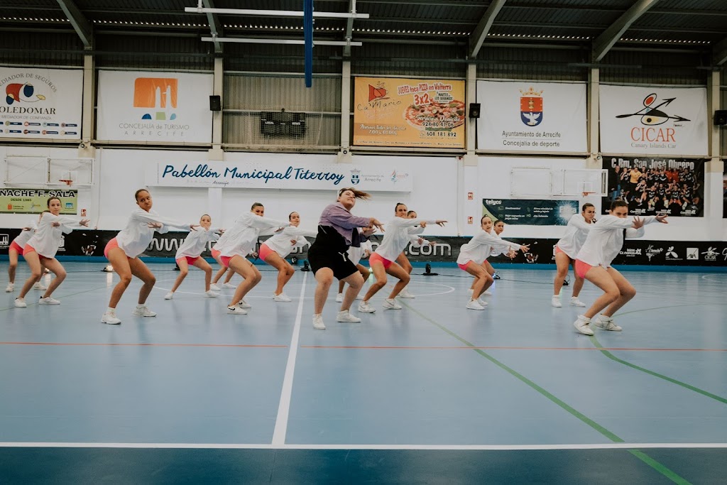 XTREME UP DANCE STUDIO (ACADEMIA DE BAILE)