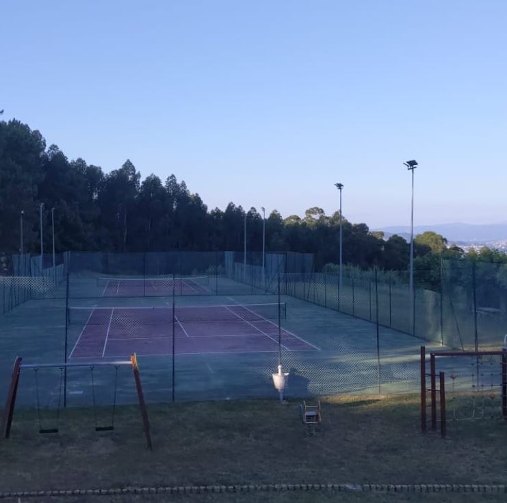 Club de tenis Raxo (Monte Baldio, Poio)