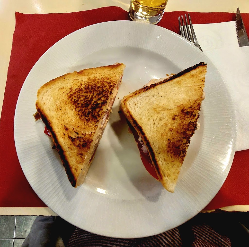 Cafeteria Diana — Comida y bebida