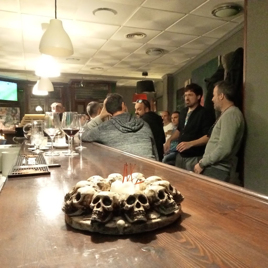Bar Carrero — Comida y bebida