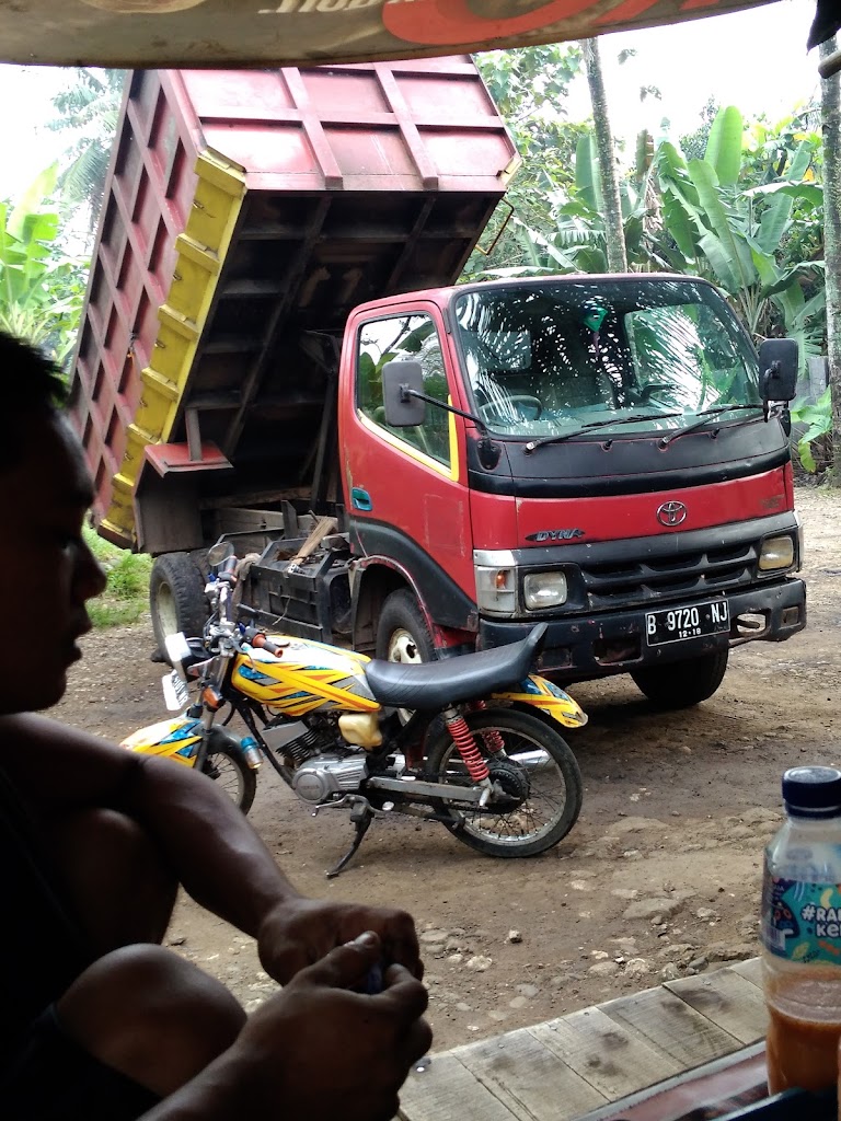 Bengkel Truk