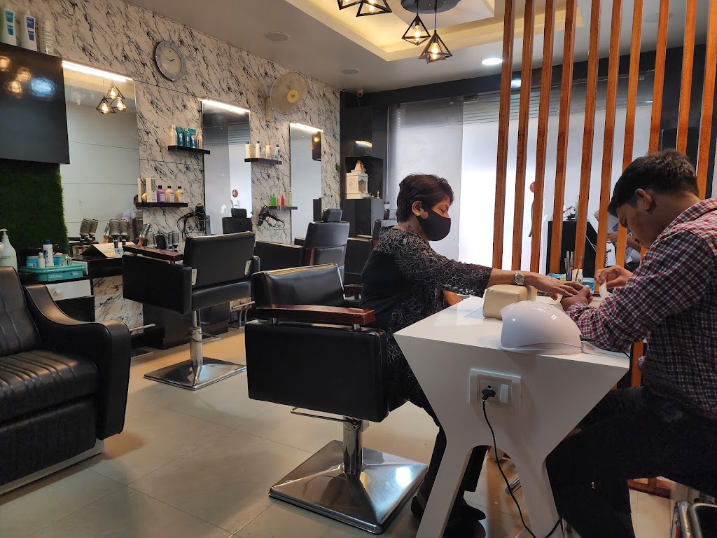 Vanity Studio Beauty Salon For Women