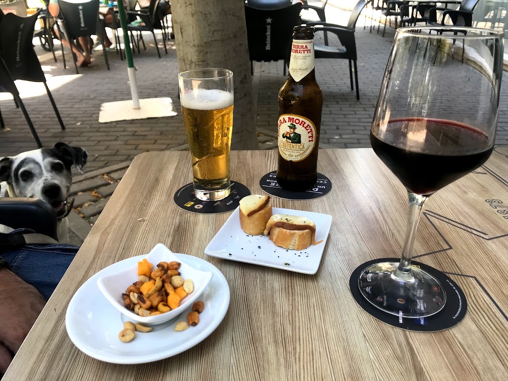Elite bar — Comida y bebida
