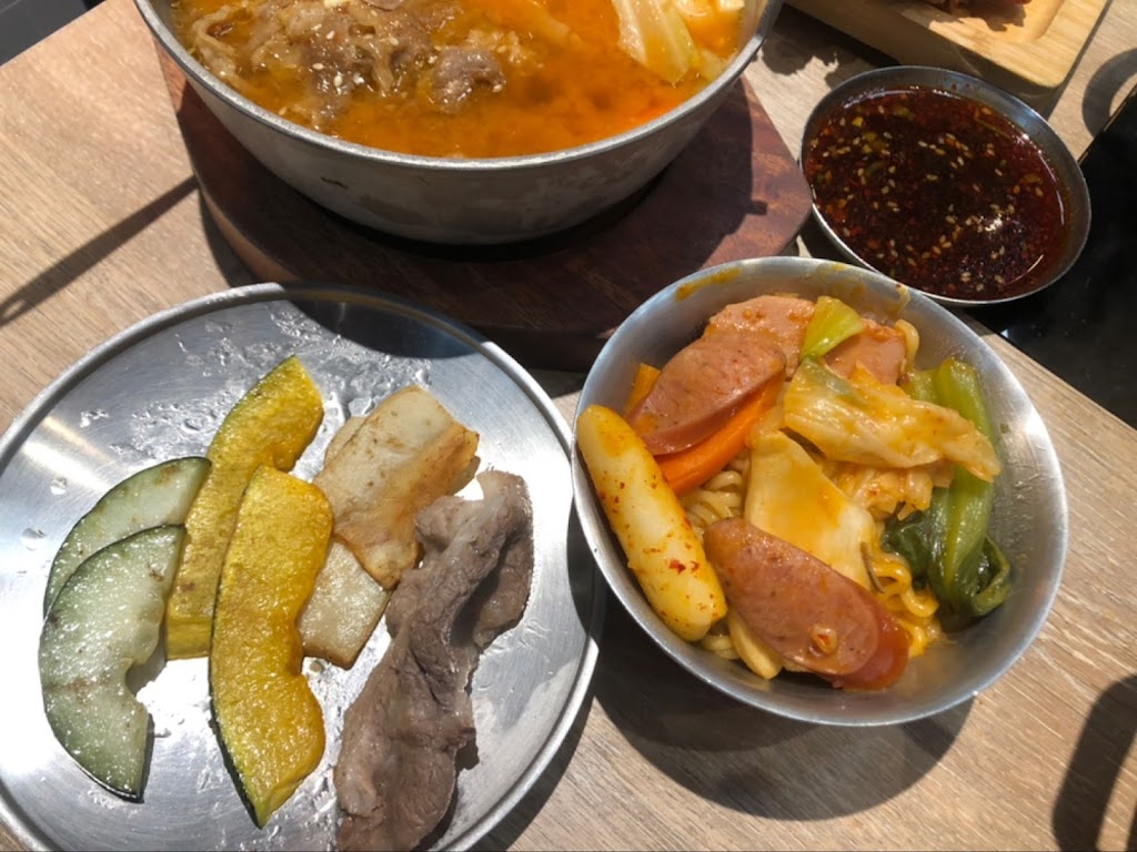 燒桶子 韓食料理 桃園八德置地廣場店（韓式料理/韓式烤肉/韓式小菜自助吧） 的照片