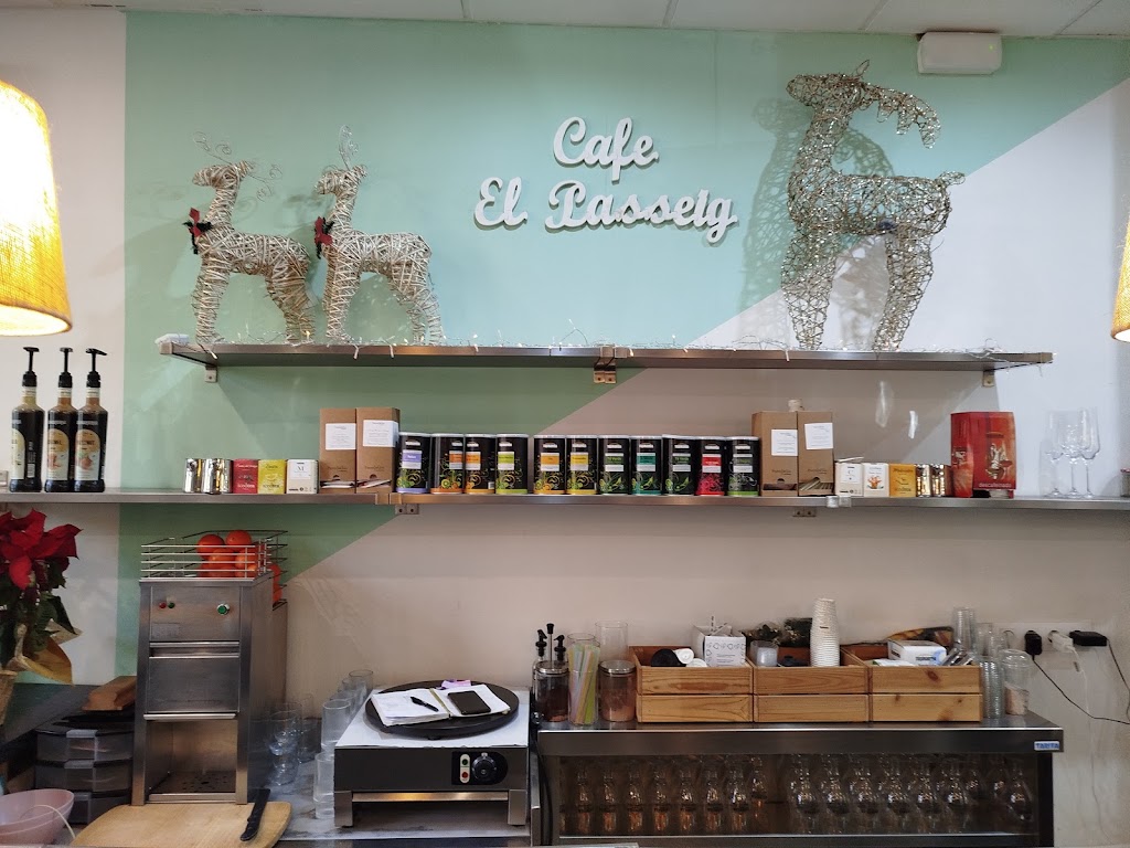 Cafe El Passeig — Ambiente