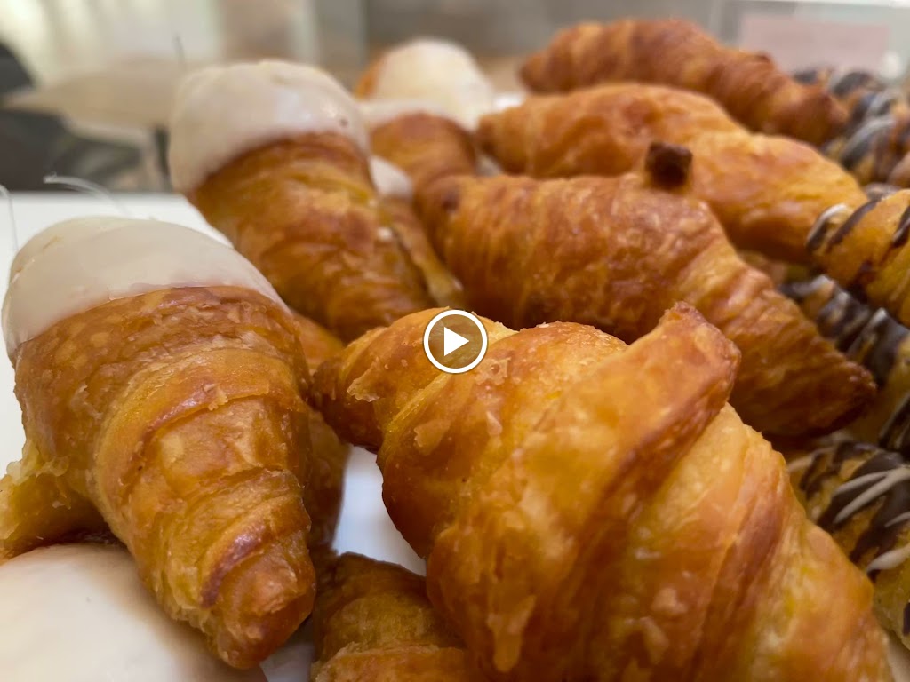 Cafe Deleitte — Videos