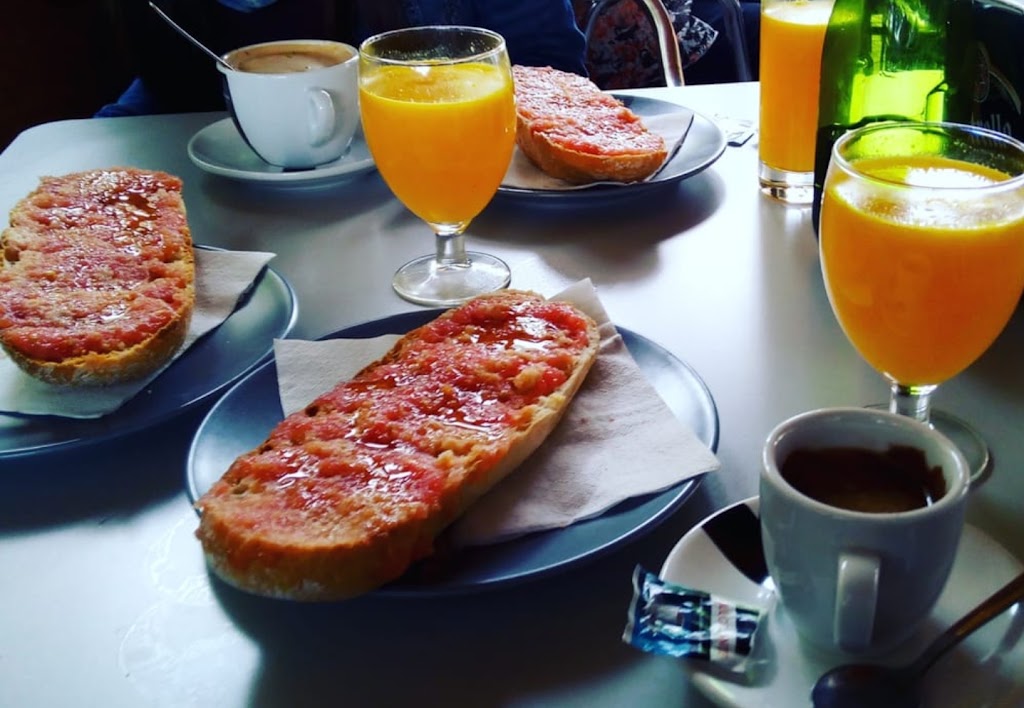 Studio Cafe — Comida y bebida