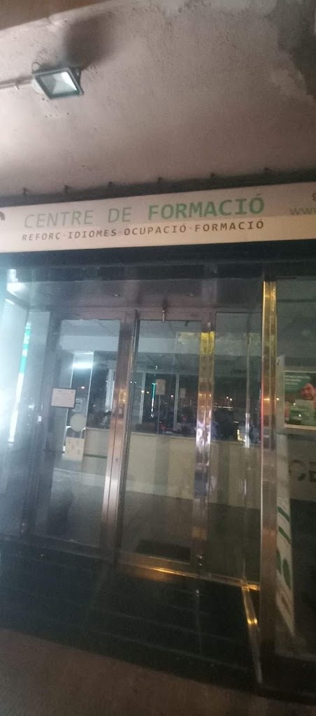 Estacion de carga de vehiculos electricos — Exterior