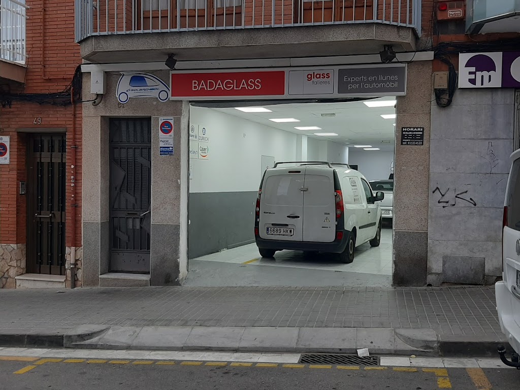 Glass Talleres Badaglass — Exterior