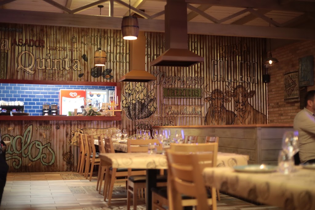 La Quinta de Aviles — Ambiente