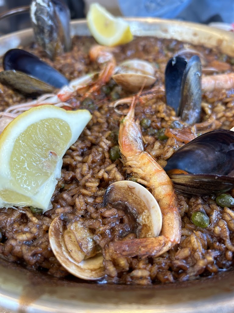 Bar Restaurant El Raco — Paella