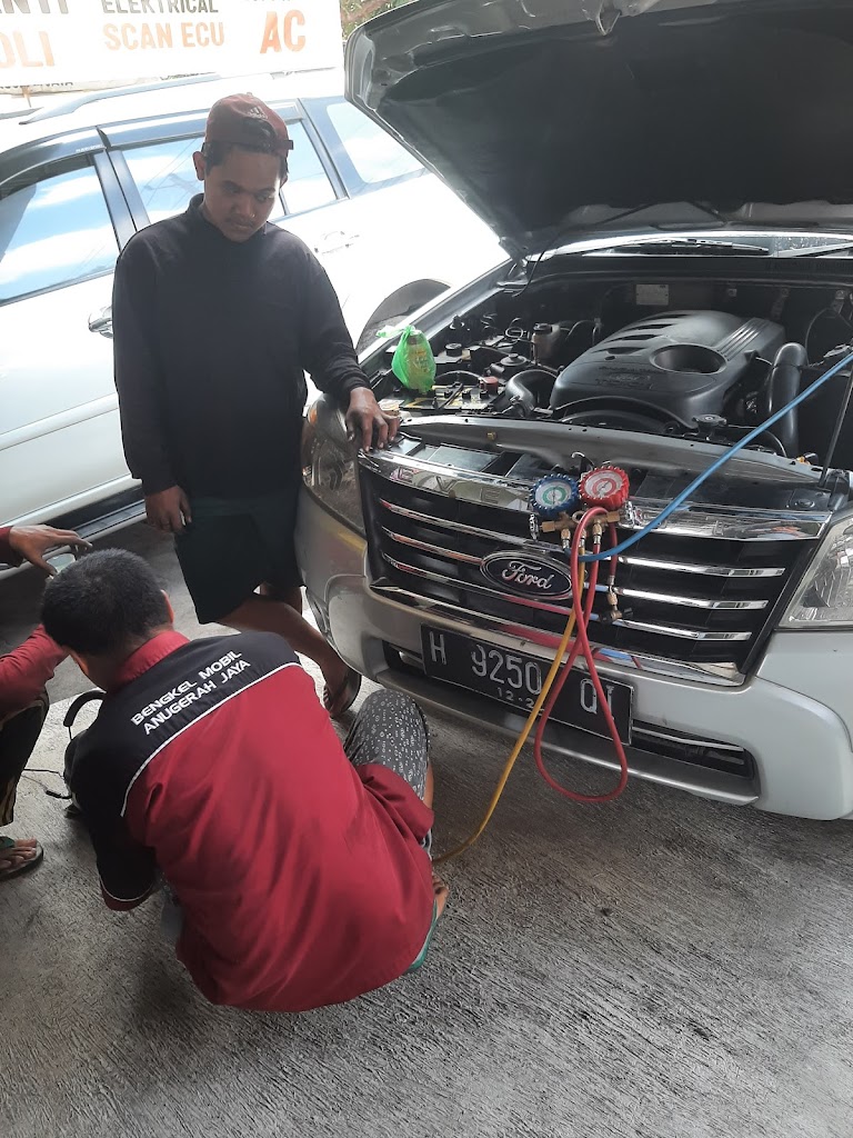 Bengkel mobil ANUGRAH JAYA : melayani Service AC bergaransi , Tune up , Gurah Mesin, SCAN, Elektrical , OVERHAUL, Ganti Oli