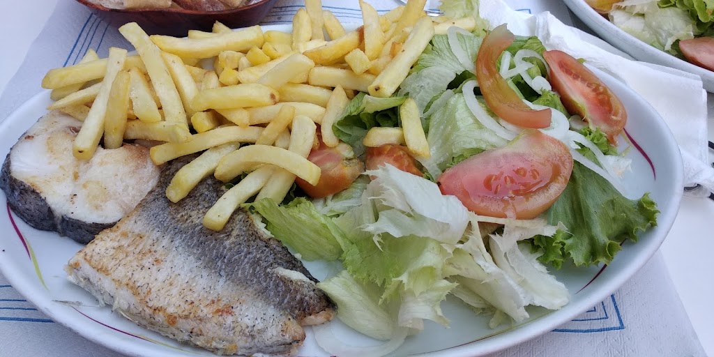 Santa Columba. Cafeteria.. — Comida y bebida