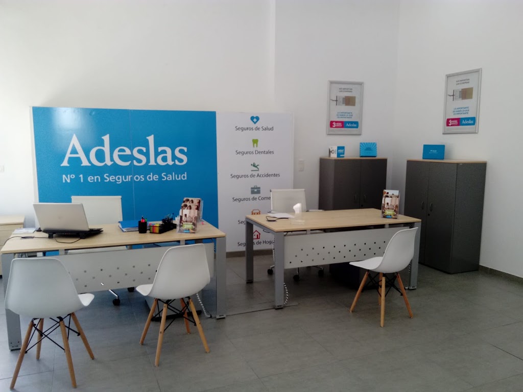 Oficina Atencion Comercial SegurCaixa Adeslas — Interior