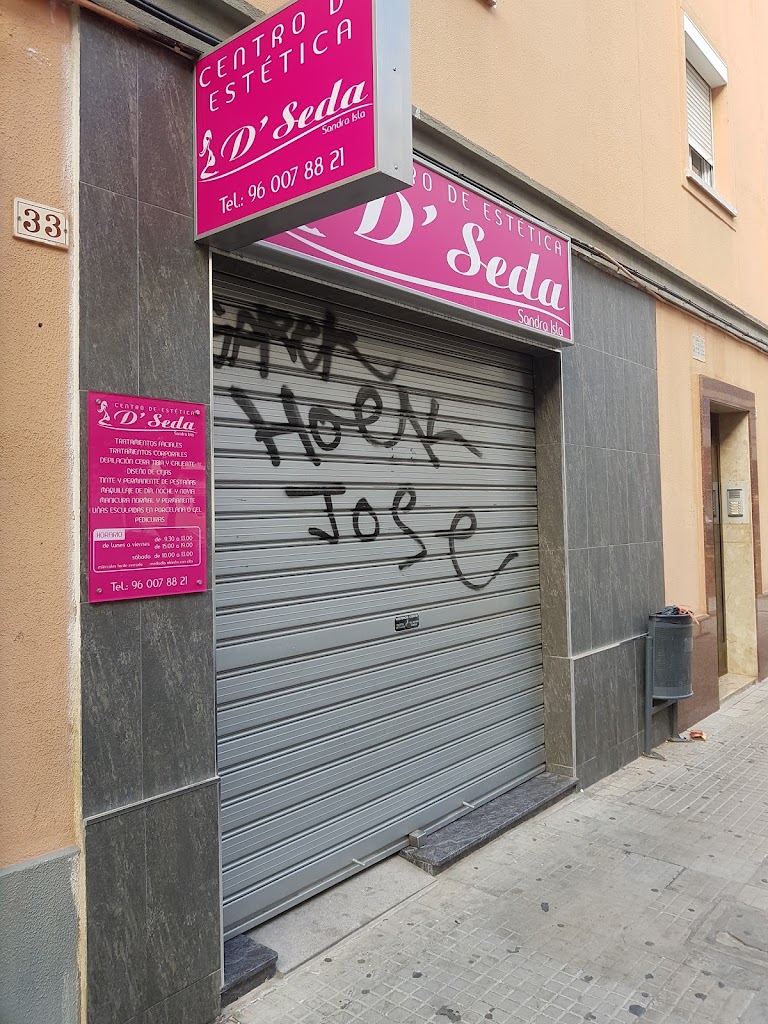 Centro De Estetica D' Seda — Exterior