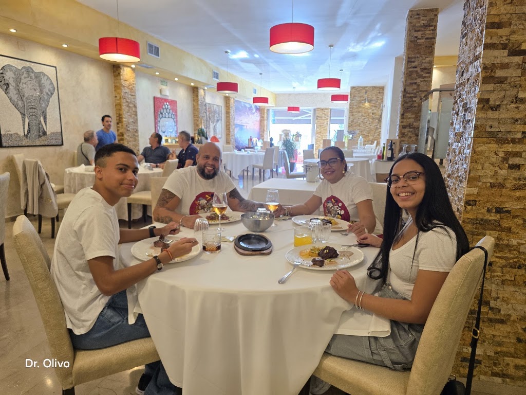 El Carlos Restaurante desde 1904 Santomera — Ambiente