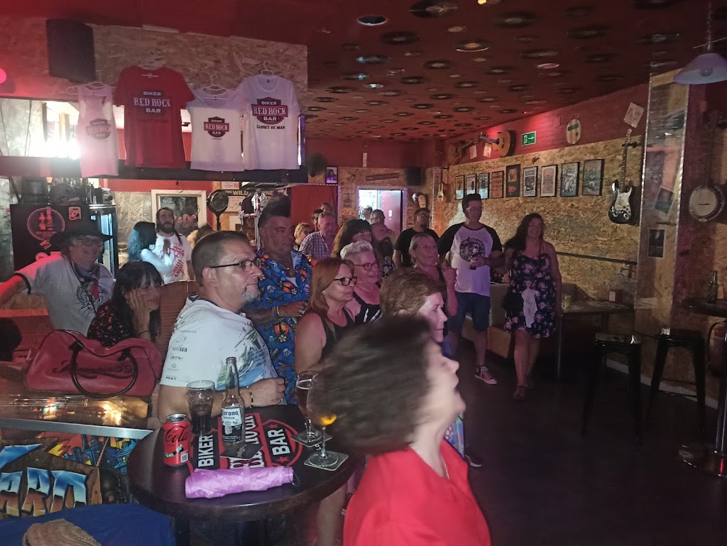 Red Rock Bar — Ambiente
