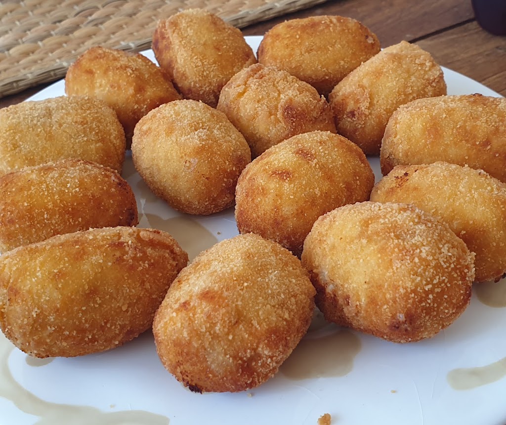 Pollos Asados Ven a Casa Pepe — Comida y bebida