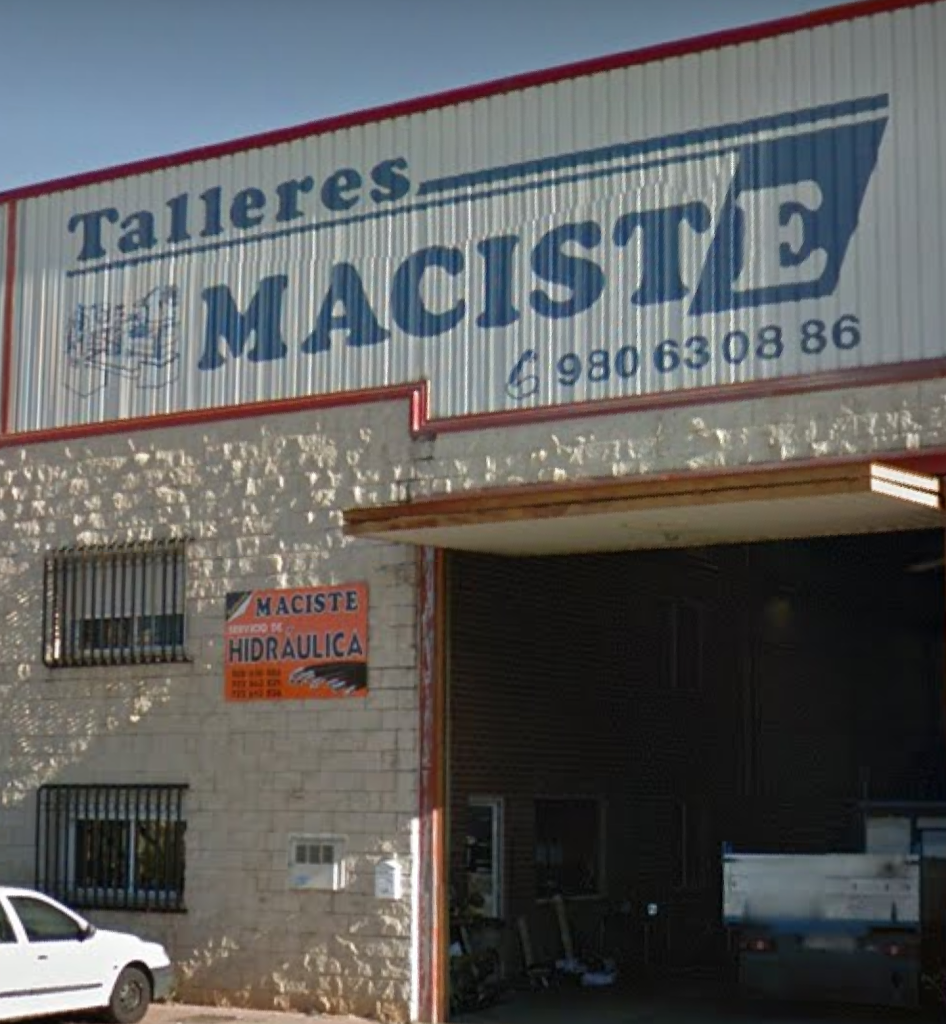 Talleres Maciste — Exterior