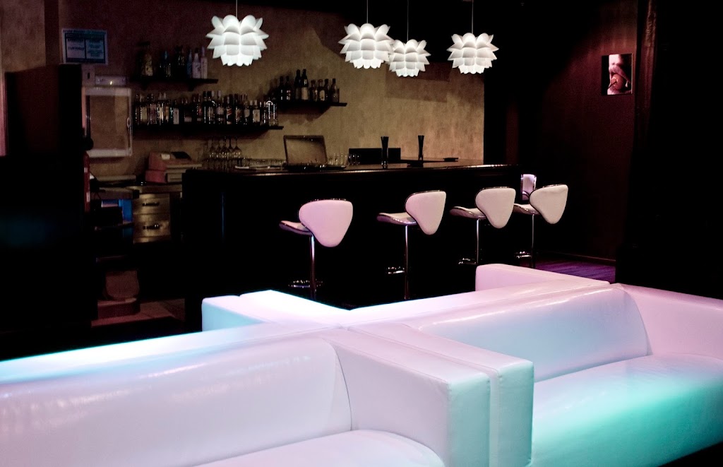 LesTresRoses Exclusive SwingerBar — Ambiente