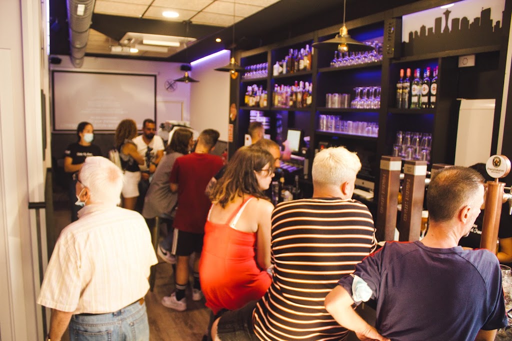 Seattle Garden Rock Beer Bar / Terraza / Cerveceria Musica — Ambiente