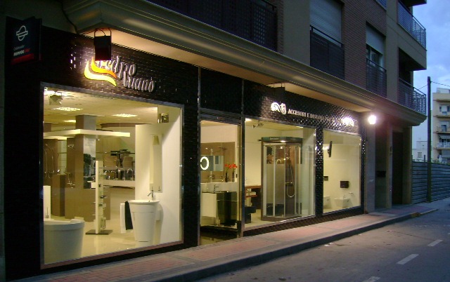 FONTANERIA PEDRO RUANO — Exterior