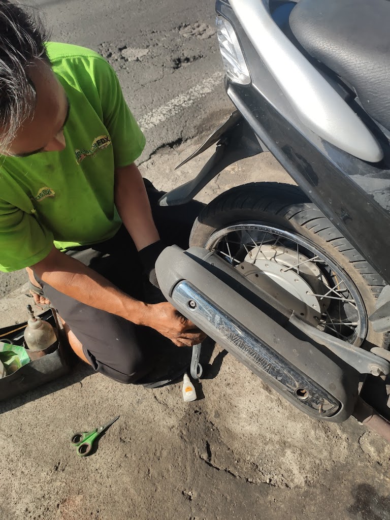 Tambal Ban Mandiri Motor