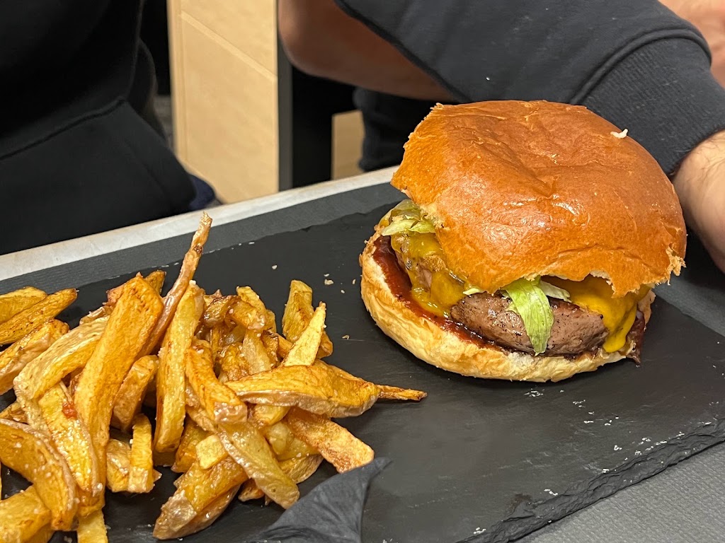 La Peineta — Comida y bebida