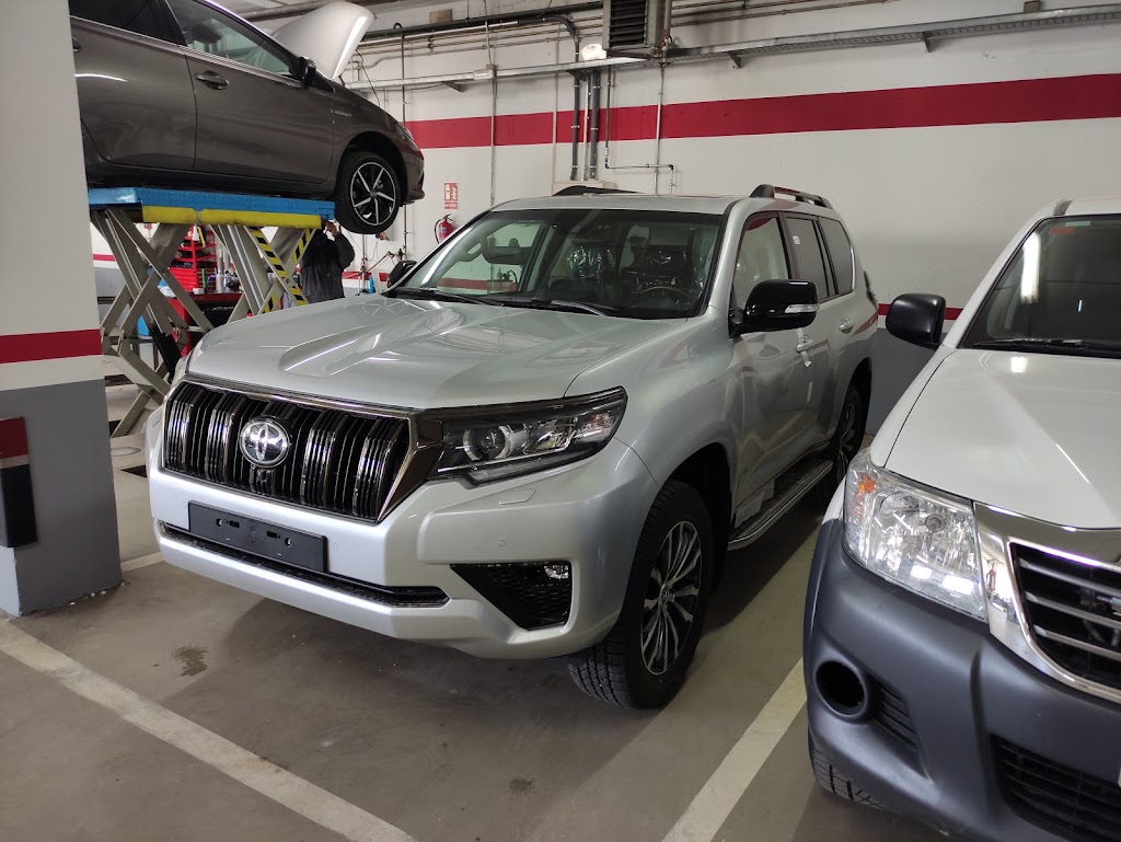 Concesionario Oficial TOYOTA - Automoviles Ken - Drivelia — Interior