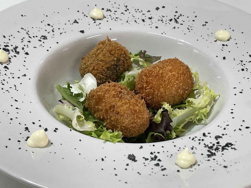 Pasame la Sal by Carlos Onteniente | Restaurante en Santomera — Croqueta