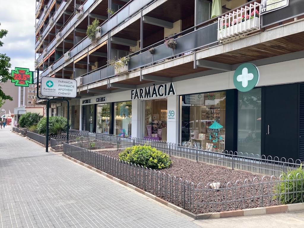 Farmacia Cristina Cabanas — Del propietario