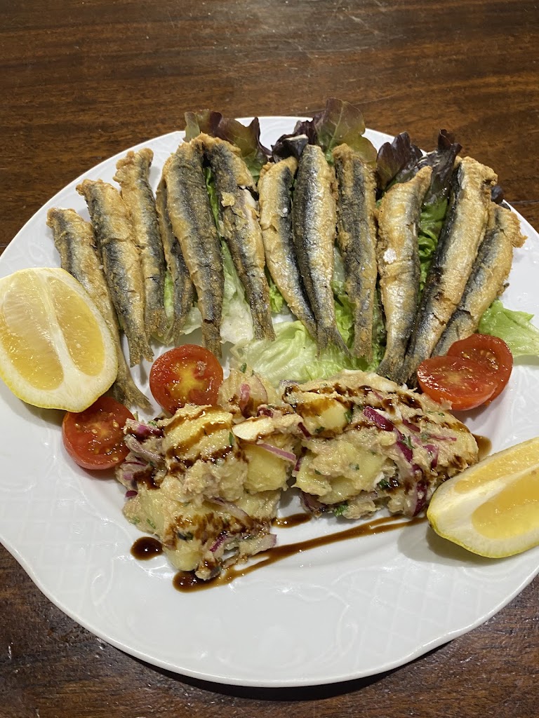 Restaurante El Ruedo — Comida y bebida