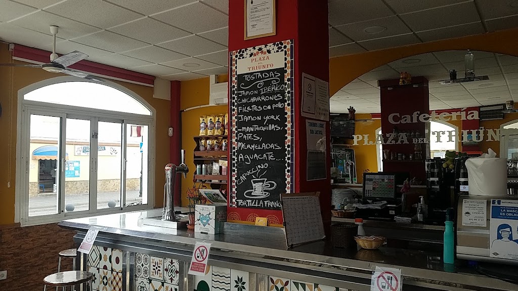 Cafeteria Bar Plaza del Triunfo — Ambiente