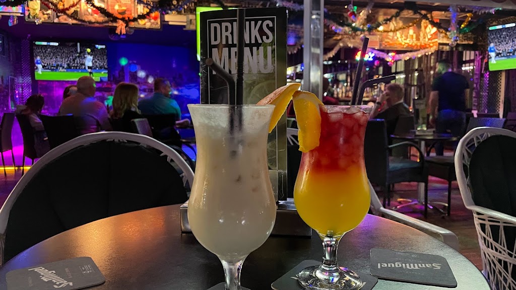 Bar Cactus — Comida y bebida