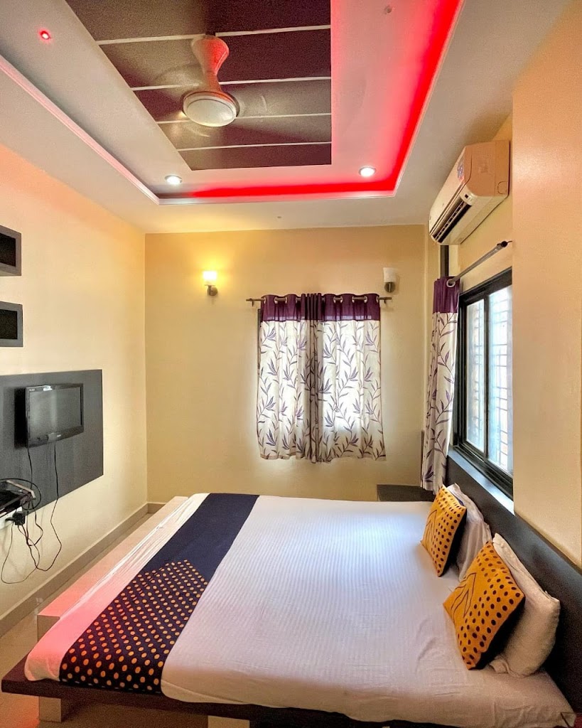 Triveni Executive Lodging
