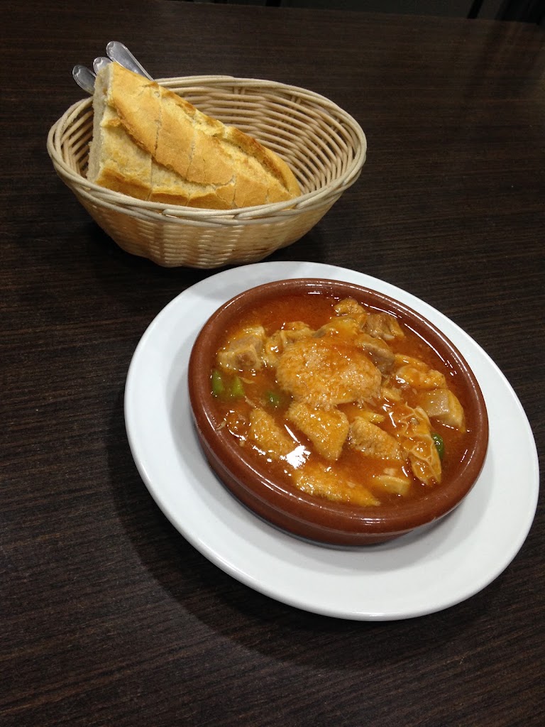 Bar Restaurante La Primavera — Comida y bebida
