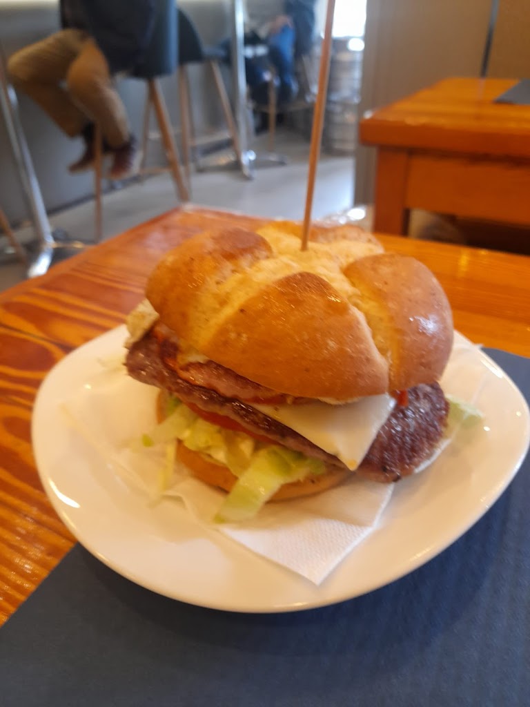 Cerveceria-Burger Ta-Than