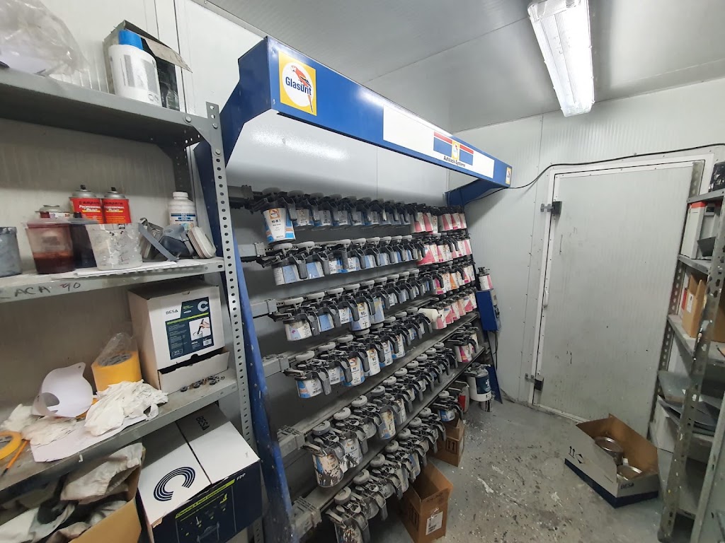 Talleres Alba Chapa Y Pintura Mecanica Servicio Rapido — Interior