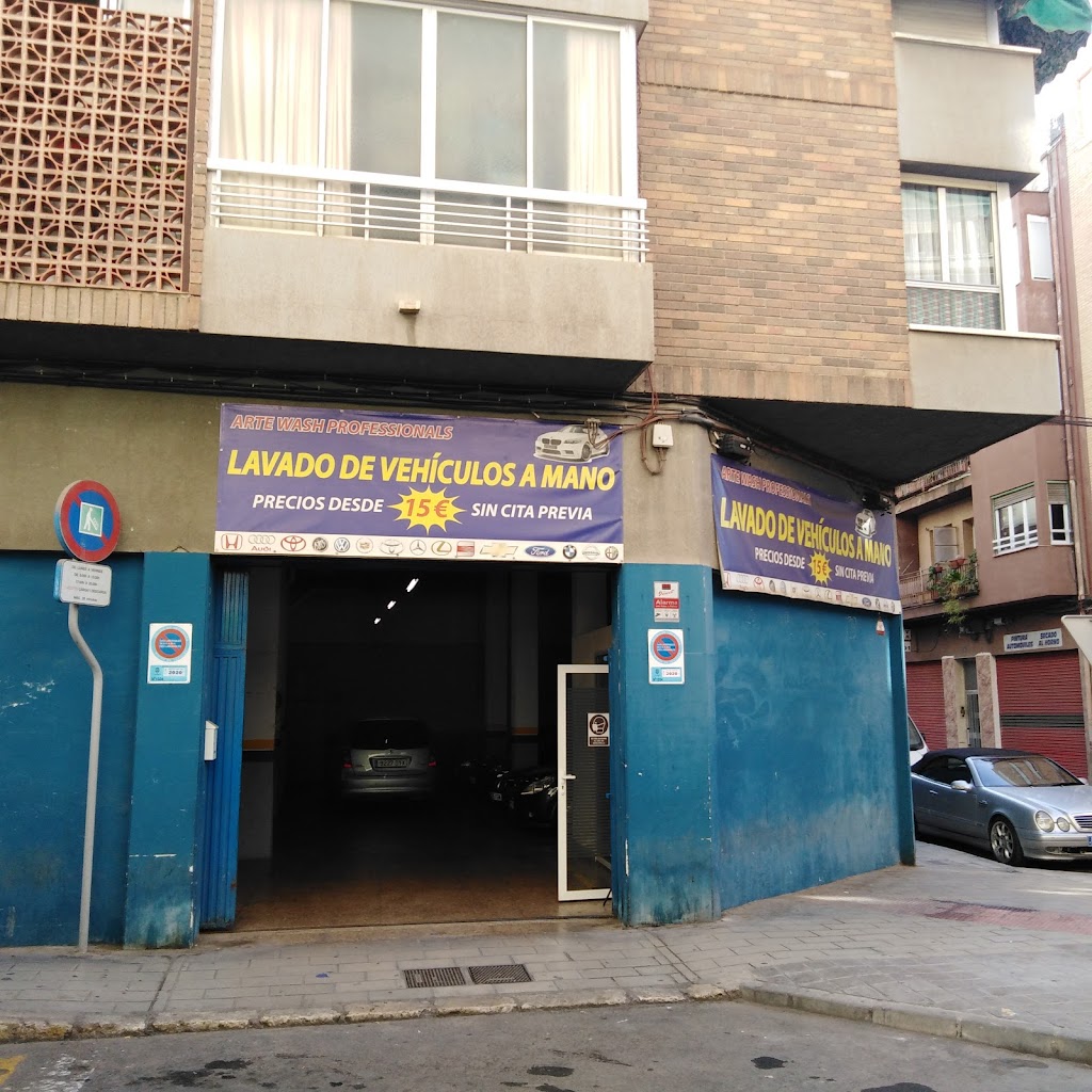 Lavado De Vehiculos A Mano