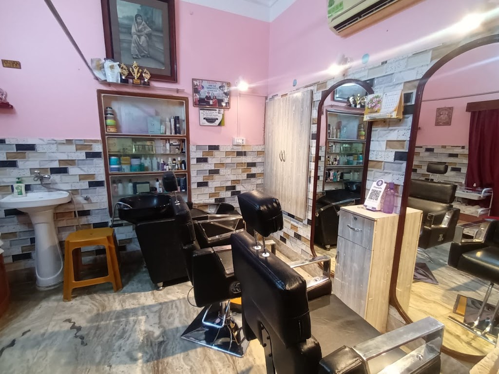 Blossoms Ladies Beauty Parlour